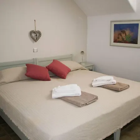 Irenes View Apartments Apartamento