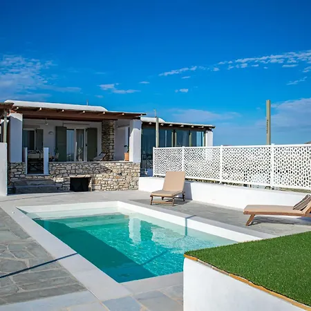 Acres Paros *