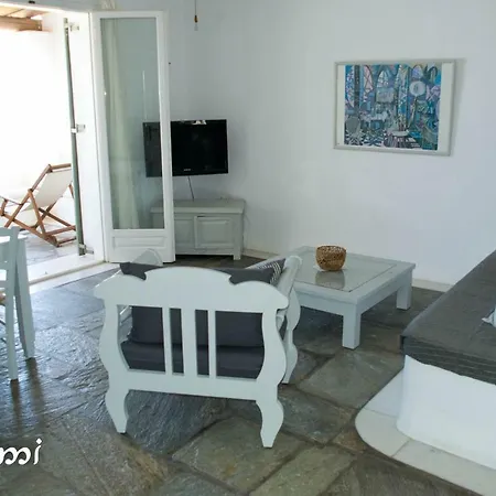 Acres Paros *
